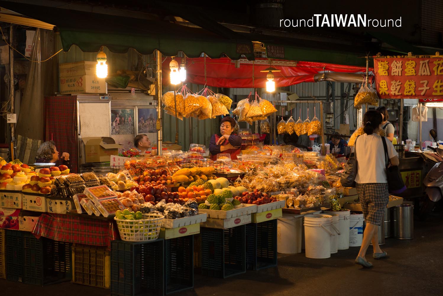 Kaohsiung_Ziqiang_Night_Market_________-001.jpg