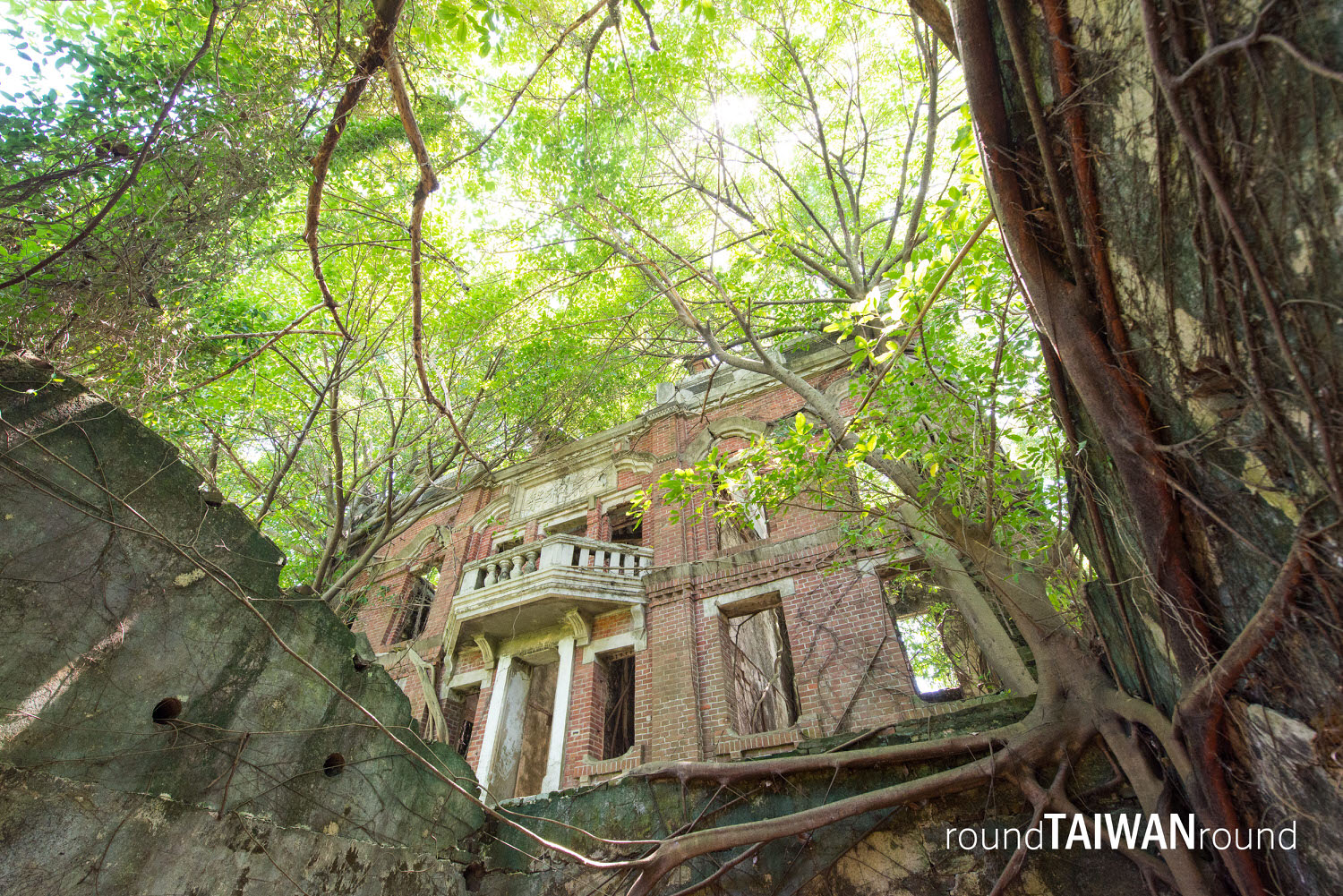 Minxiong Haunted House