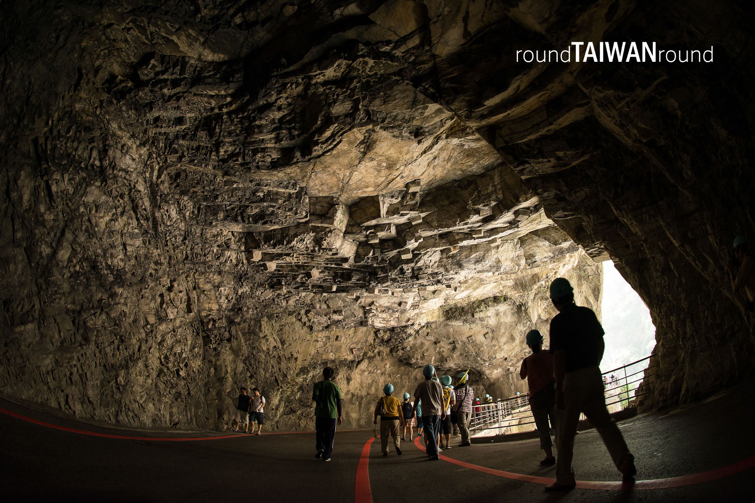 Swallow Grotto (Yanzikou)